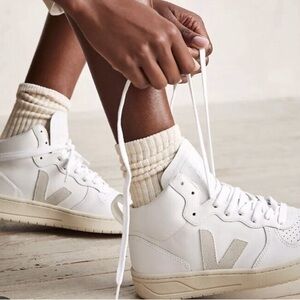 Veja V-15 Leather high-top sneaker